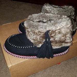 Womens Slip On Moccasins